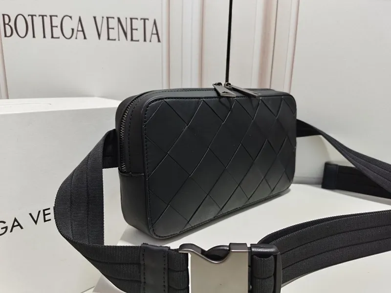 All categories 💚 Top version men’s bags 💚 BV 2024 new BV crossbody bag
